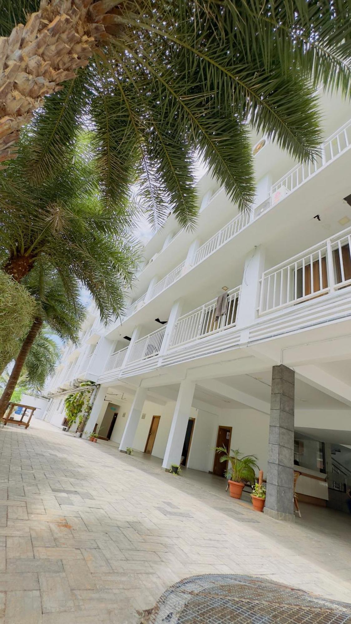 Hotel Lets Stay Kochi Eksteriør billede