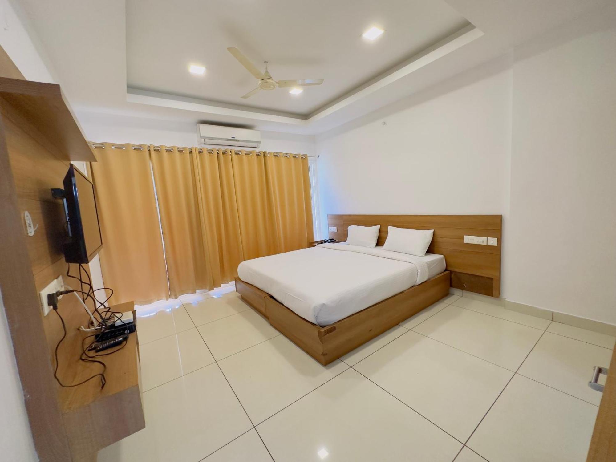 Hotel Lets Stay Kochi Eksteriør billede