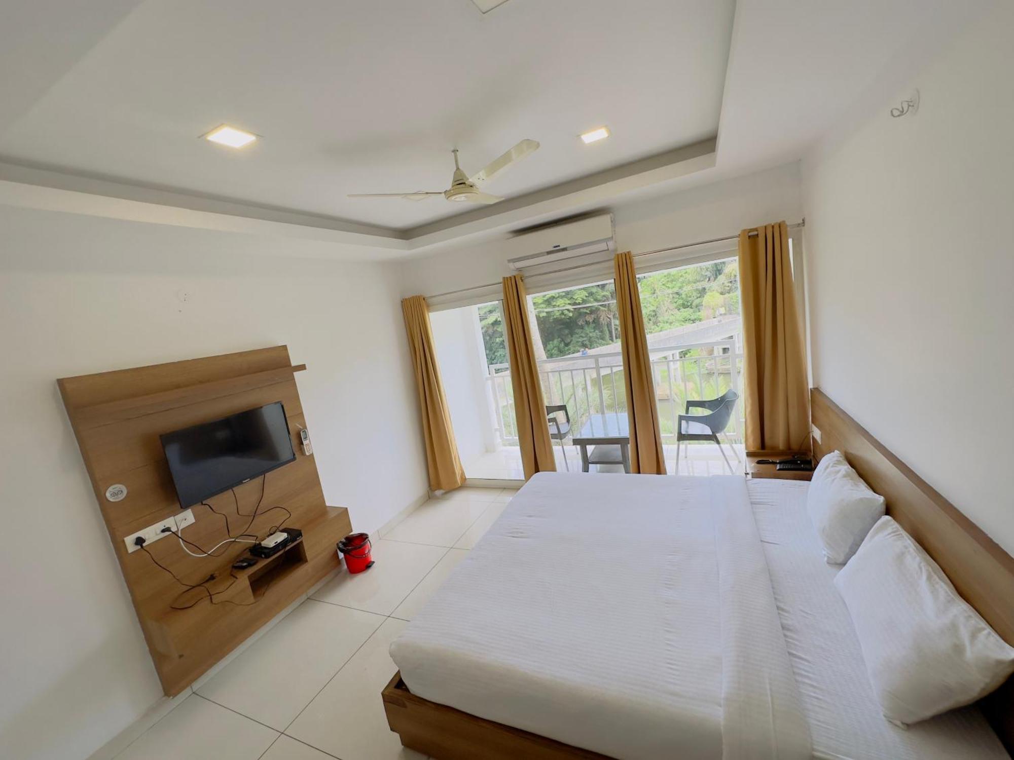 Hotel Lets Stay Kochi Eksteriør billede
