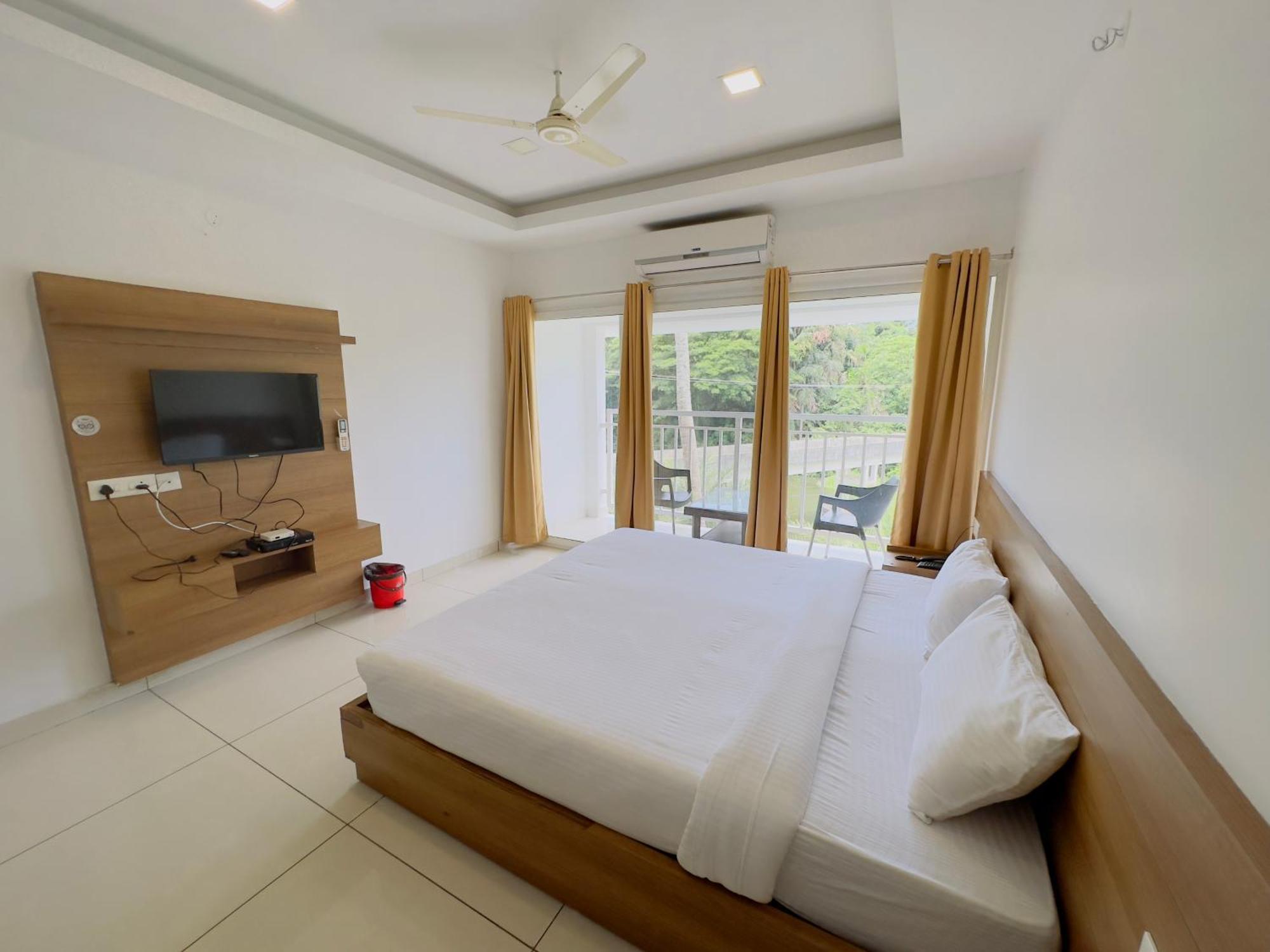Hotel Lets Stay Kochi Eksteriør billede
