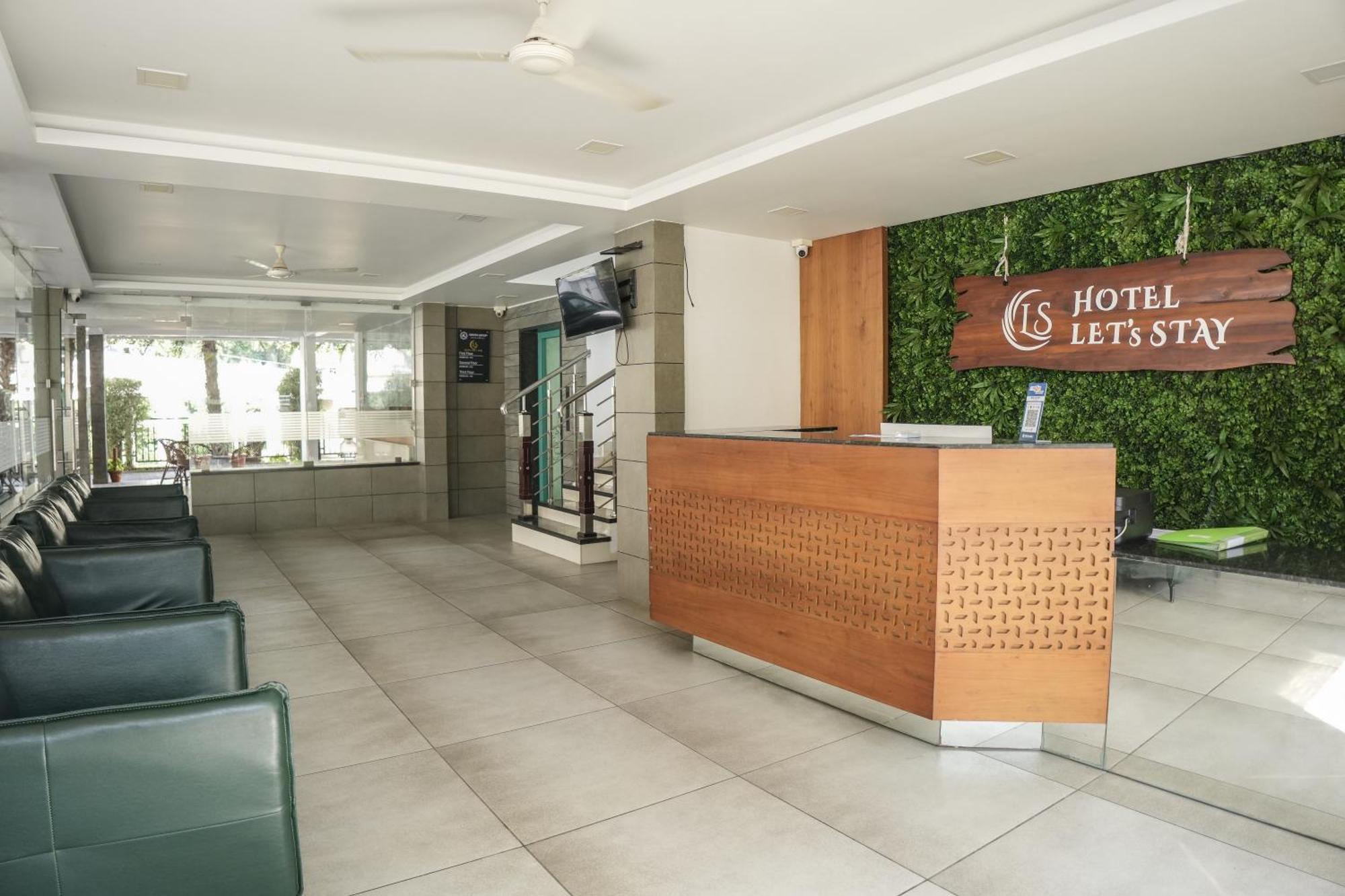 Hotel Lets Stay Kochi Eksteriør billede