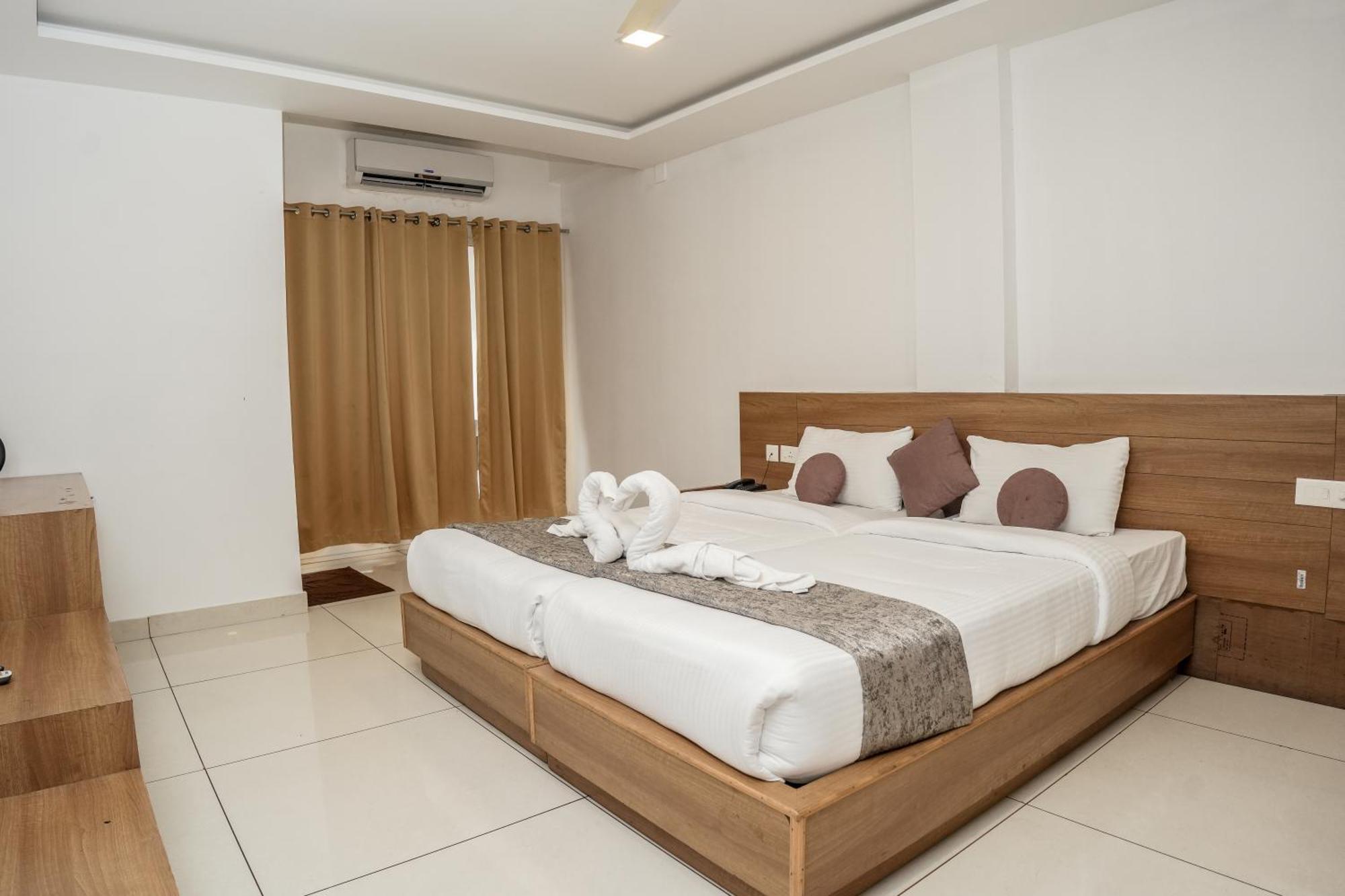 Hotel Lets Stay Kochi Eksteriør billede